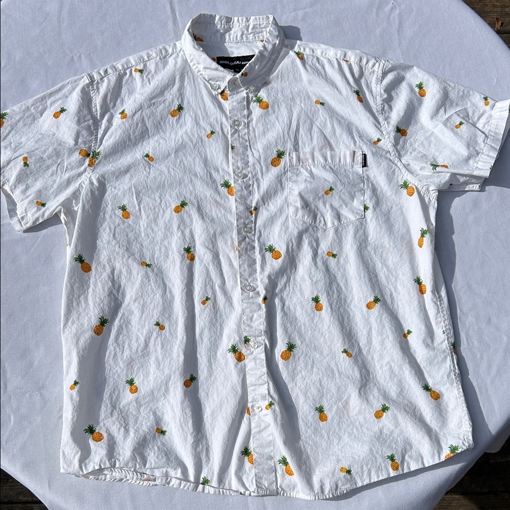 Molokai Surf Co. short sleeve button-down shirt (pineapple design)